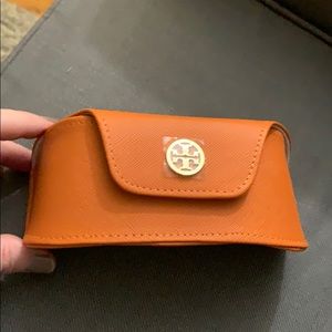 Orange Tory Burch sun glass case - perfect cond